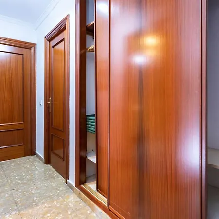 Playa Malagueta-canovas, 8 Personas Apartment *