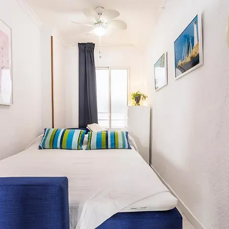 Playa Malagueta-canovas, 8 Personas Apartment