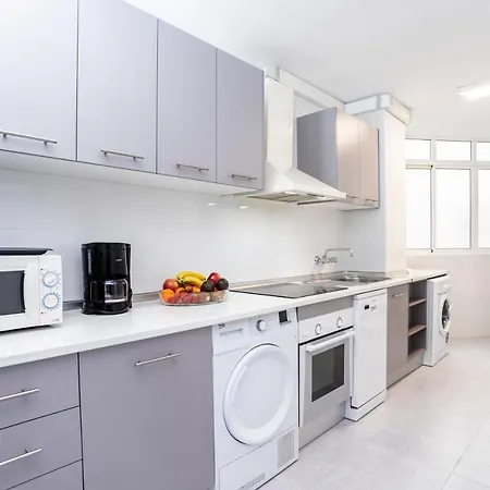 Playa Malagueta-canovas, 8 Personas Apartment Malaga